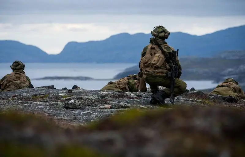 НАТО ищет способные работать при минусовых температурах беспилотники для противостояния России в Арктике
