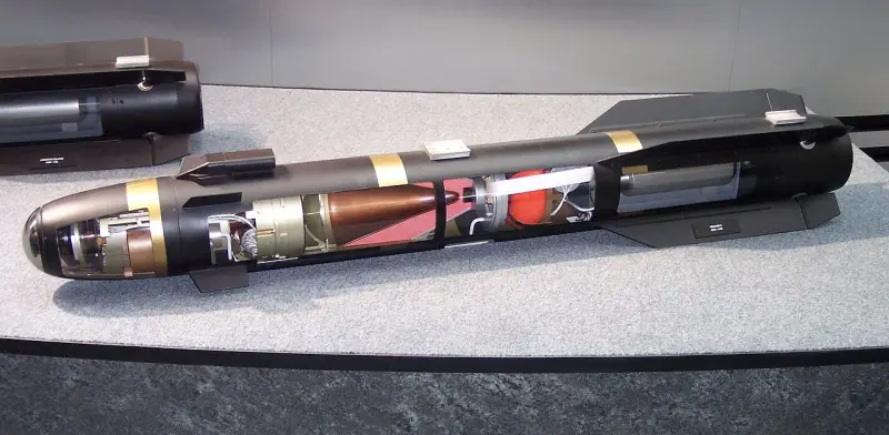 Pentagon Shows Use of R9X Missile With Retractable Blades