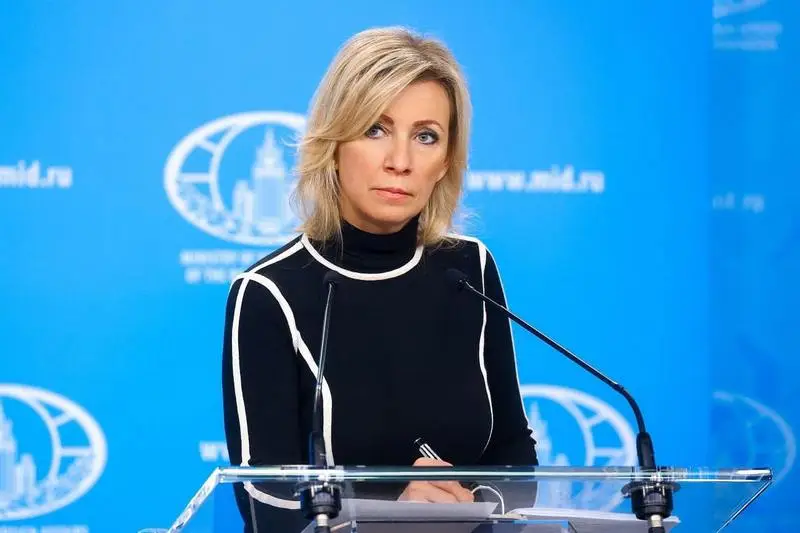 Захарова: Ввод на Украину иностранных войск под любым флагом, эгидой или мандатом будет означать вступление в войну на стороне Киева