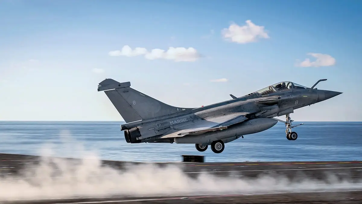 Индия подписывает контракт на 26 истребителей Dassault Rafale M