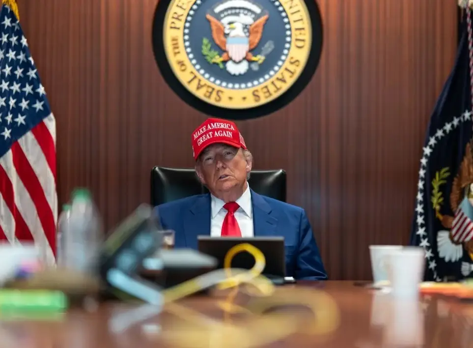 Трамп раздражён: американские СМИ утверждают, что иранские ядерные объекты уцелели