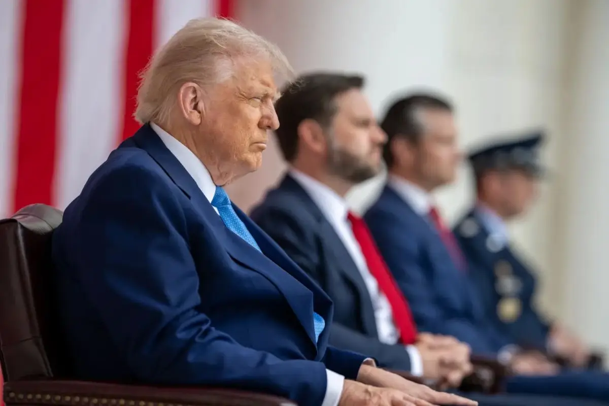 СМИ США: сенаторы от обеих партий требуют от Трампа принятия «драконовских» санкций против России