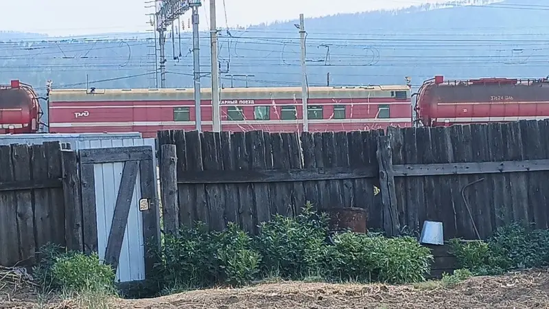 На территории войсковой части в Большой Туре Забайкальского края в результате пожара детонировали старые боеприпасы