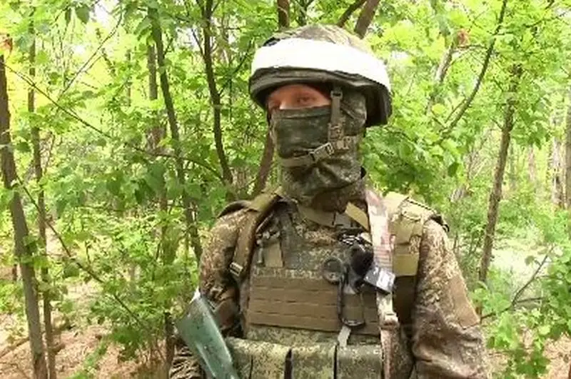 Штурмовик ВС РФ: Солдаты ВСУ в последнее время стараются сразу сдаваться в плен, не вступая в бой