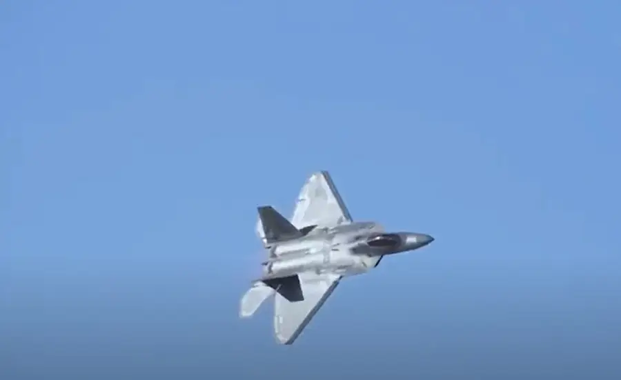     :      F-22   6-   