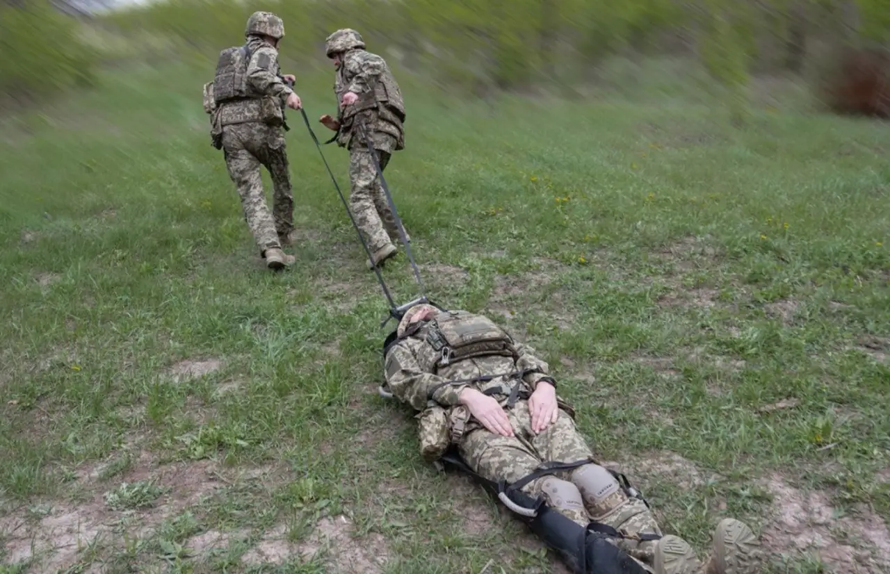 Украинский боевик назвал заявление Зеленского о демобилизации «приговором для сотен тысяч людей»