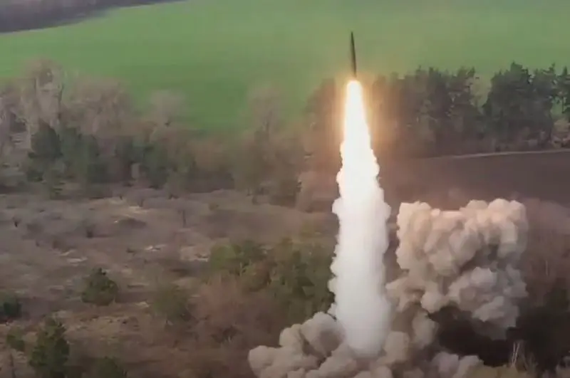 Удар «Искандера» уничтожил места хранения украинских оперативно-тактических ракет «Сапсан»