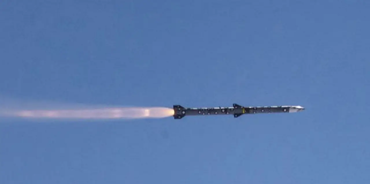 «Самый длинный выстрел»: США совершенствуют авиаракету AIM-120 AMRAAM