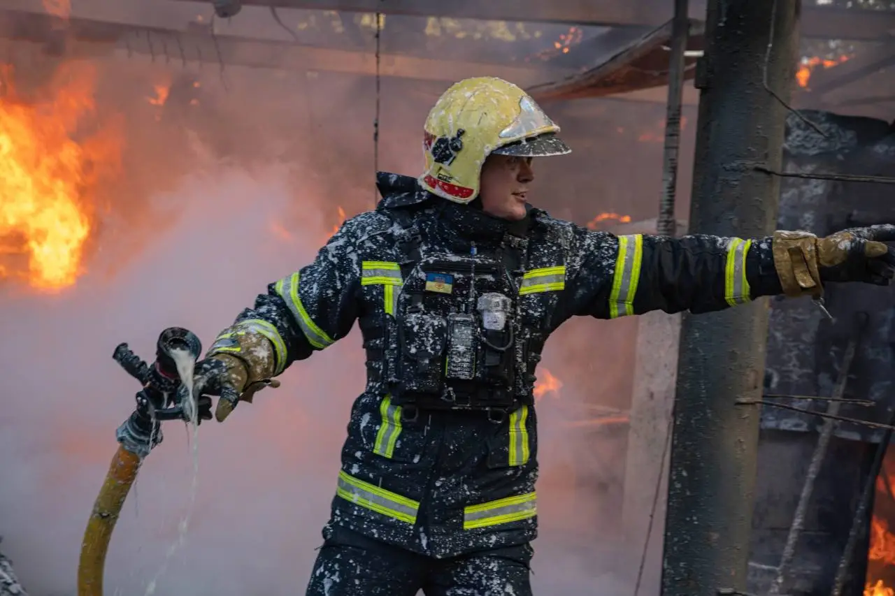Точечная «геранизация»: ВС РФ проредили число тяговых подстанций противника