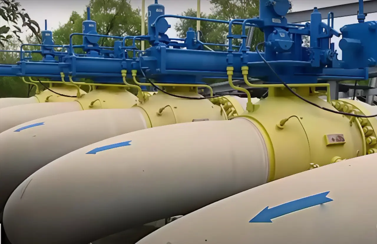 Венгрия и Словакия требуют от Брюсселя найти для них альтернативу газу из РФ