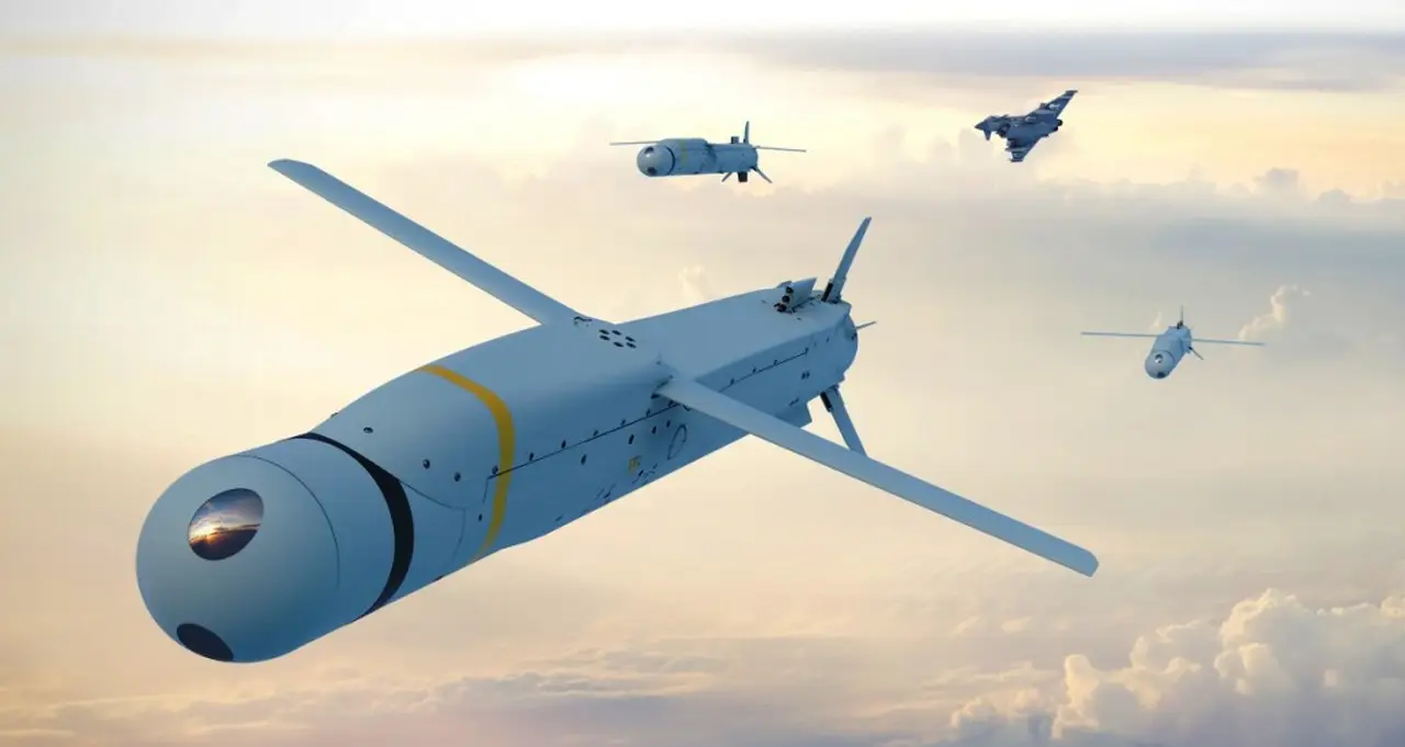 «Добьёт цели после первых дней войны»: показан планирующий боеприпас Spear Glide