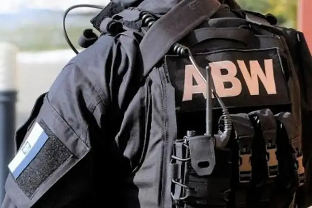 Дроны и консервные банки: Польша обвиняет Россию в якобы подготовке теракта