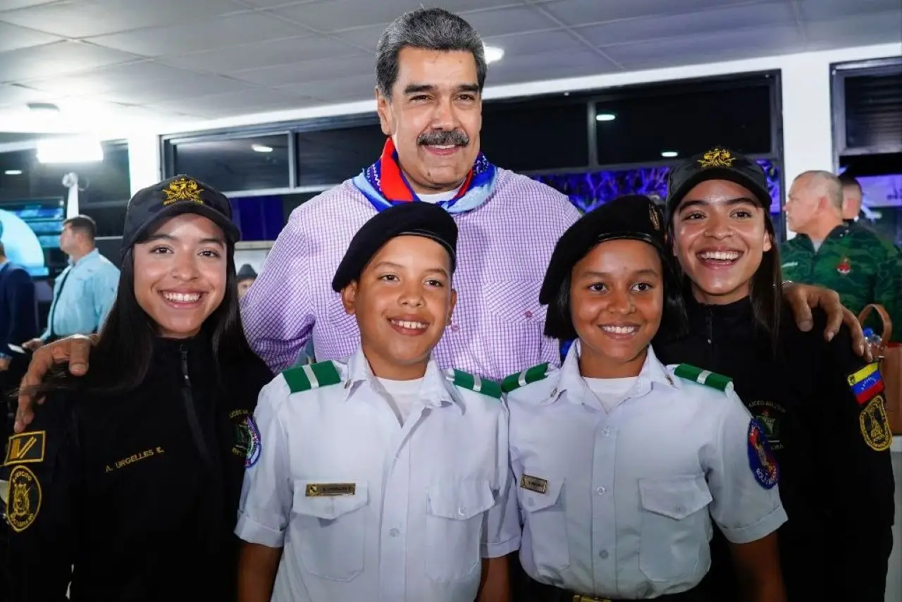 Американский сенатор: президенту Венесуэлы пора убегать в Россию или Китай