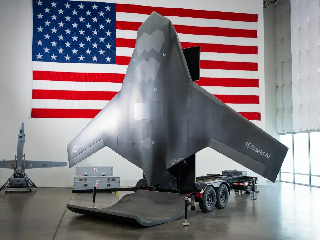 X-Bat — проект тяжёлого БПЛА с реактивным двигателем, который может взлетать и садиться вертикально