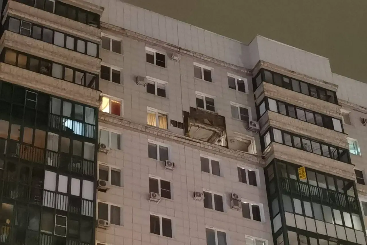 Пять человек ранены в результате удара дрона ВСУ по многоэтажке в Красногорске