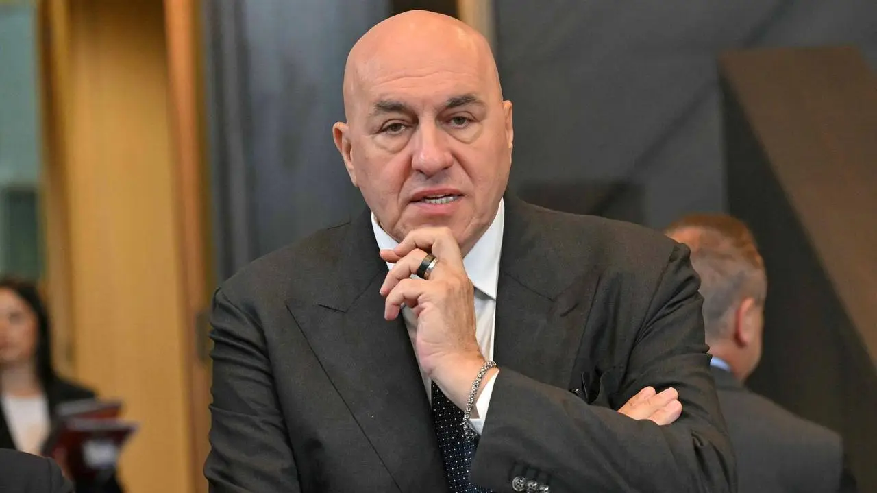 Министр обороны Италии не верит в возможность возвращения Киевом территорий