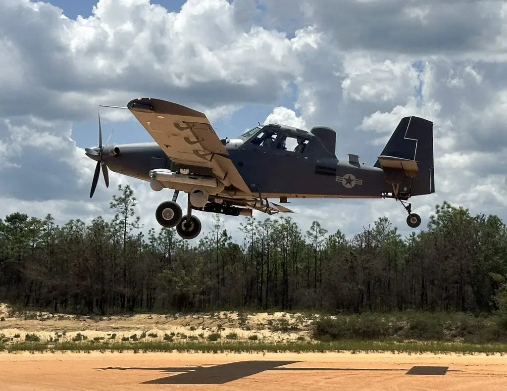 Самолёт OA-1K Skyraider II