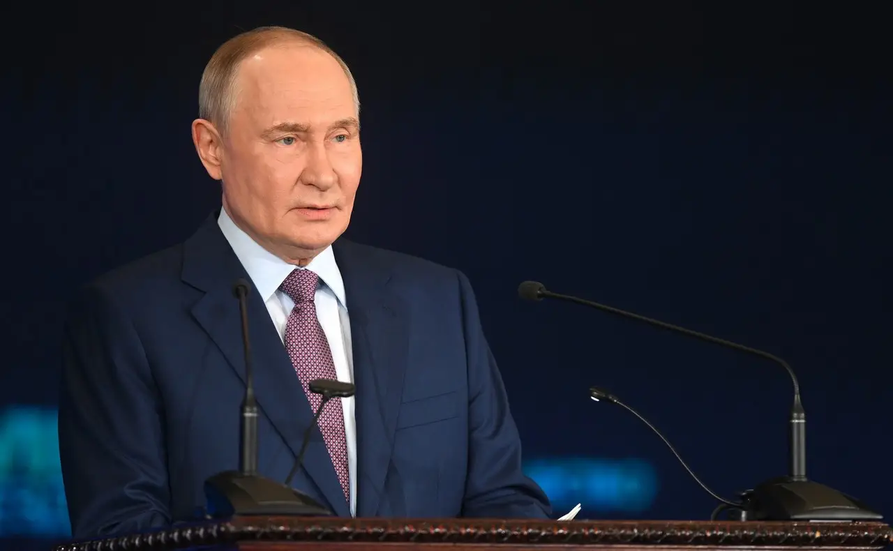 «Зря запретили унитазы, они им ещё понадобятся»: Путин пошутил про новые санкции