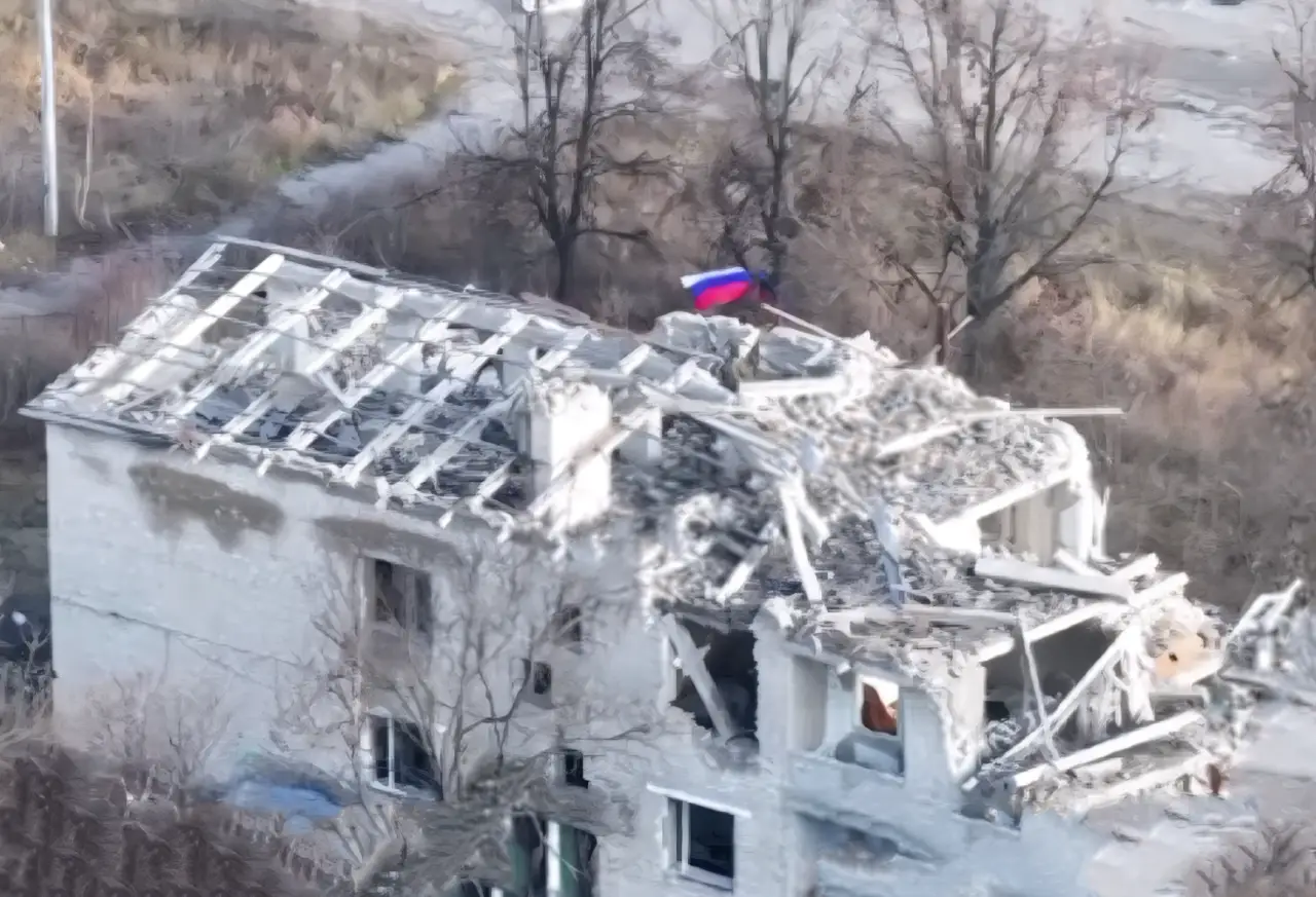 Российский триколор поднят на юге Волчанска