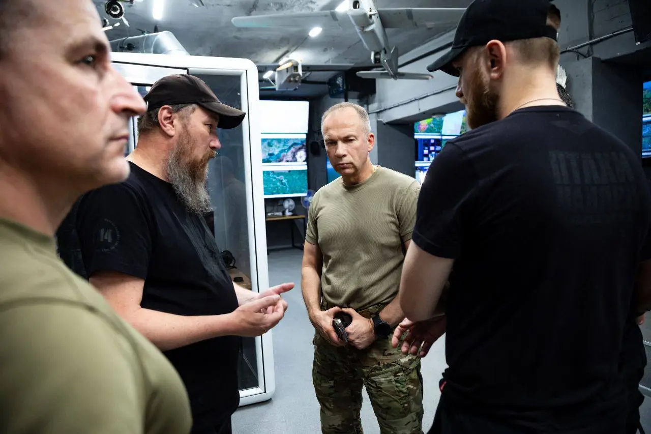 Сырский формирует два ударных кулака для деблокирования Покровска