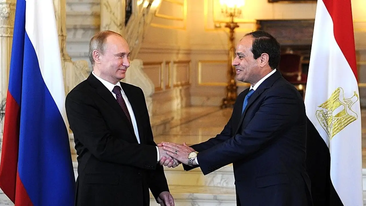 Путин принял участие в церемонии установки корпуса реактора на АЭС «Эль-Дабаа»