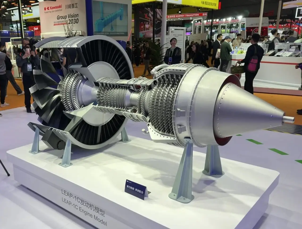 В Китае нехватка авиадвигателей для Comac C919, планеры остаются на заводах