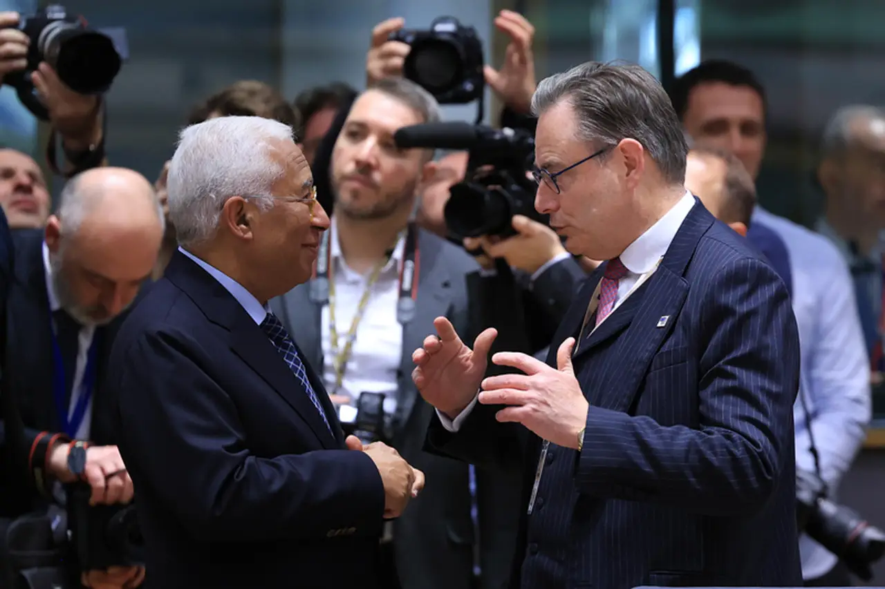 «Простите, но мне нужно на дачу под Санкт-Петербургом» - премьер Бельгии