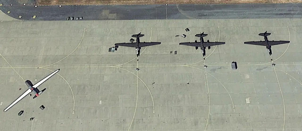 Разведывательная авиация ВВС США на спутниковых снимках