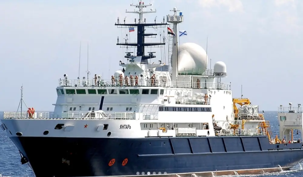 Британский эксперт предложил НАТО захватить и уничтожить российское судно