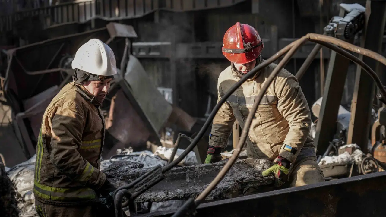 Х-101, «Кинжалы», «Герани»: противник пишет о волнах ударов по энергетике