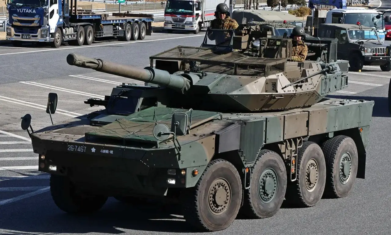 «Рабочая лошадка островов»: японская машина Type 16 получила защиту от дронов