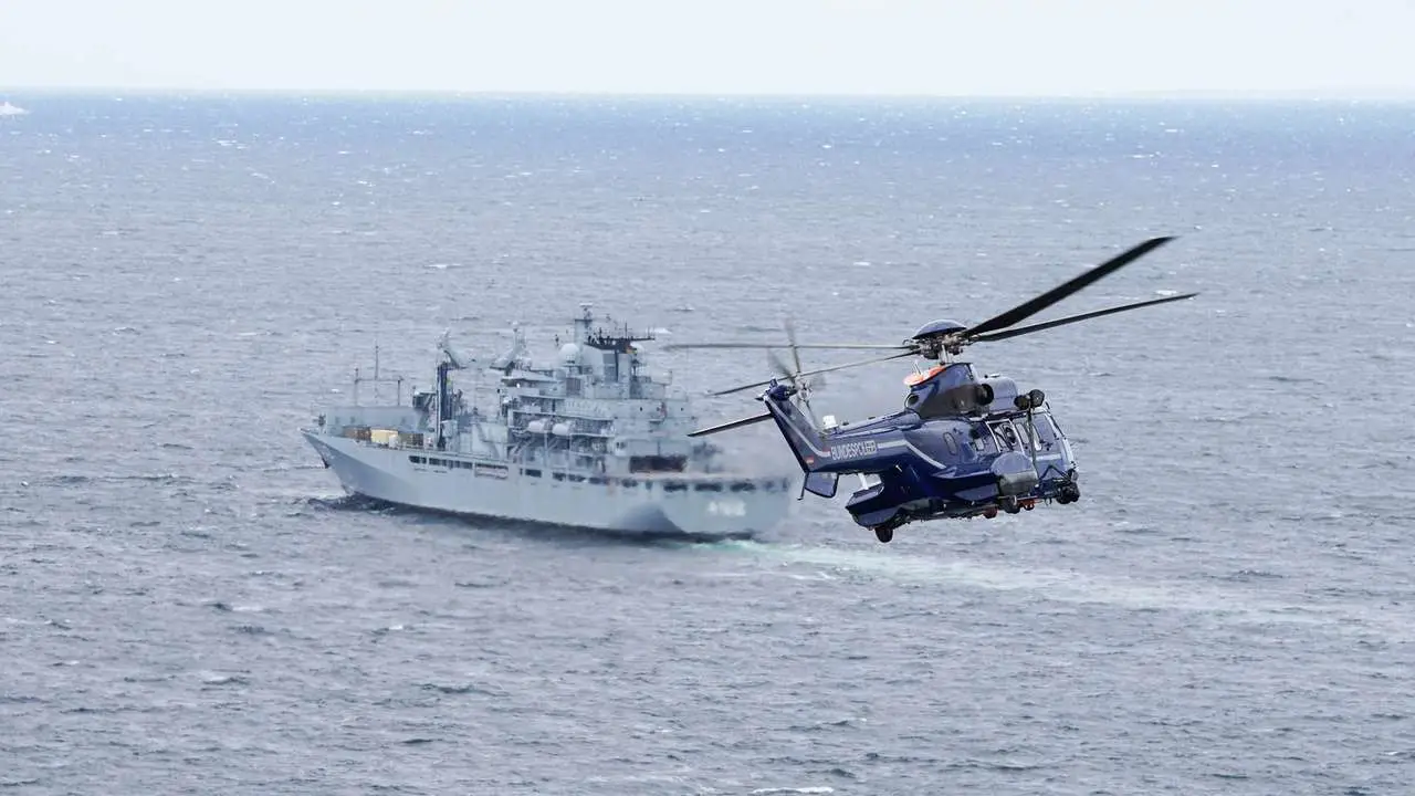 В Берлине призывают ввести на Украину не только наземные войска, но и флот