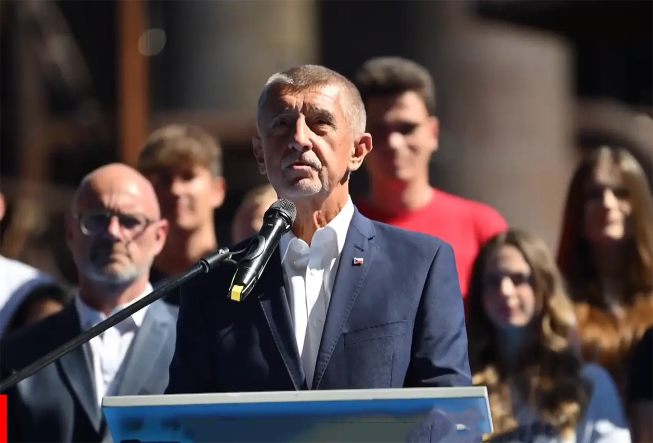 Новое правительство Чехии обвинило прежнее в секретных военных поставках Киеву