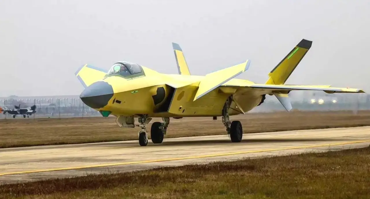 Полноценное пятое поколение: J-20A новой постройки взлетел с двигателями WS-15