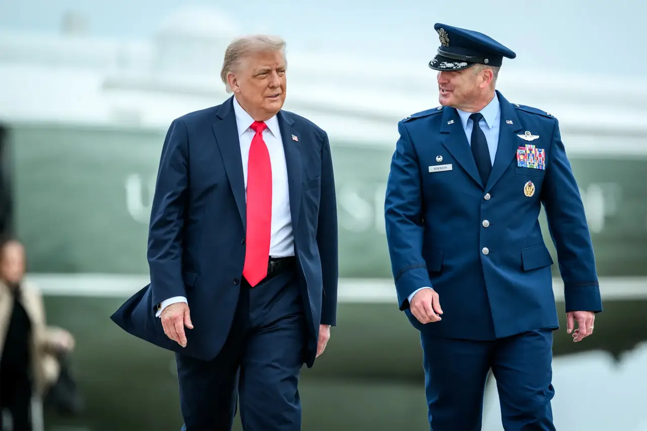 Трамп: НАТО должно помочь нам сделать Гренландию частью США