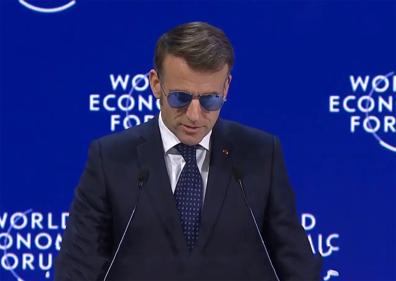 Франция предложила провести учения НАТО в Гренландии