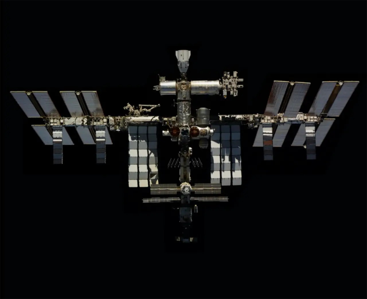 NASA досрочно передало командование МКС российскому космонавту