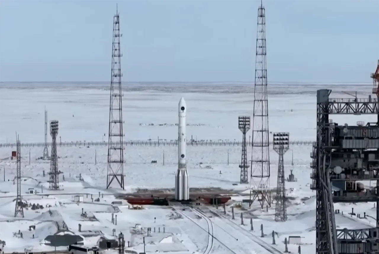 ���������� �������-̻ ������� ����� �� ������ �������� ������� �����