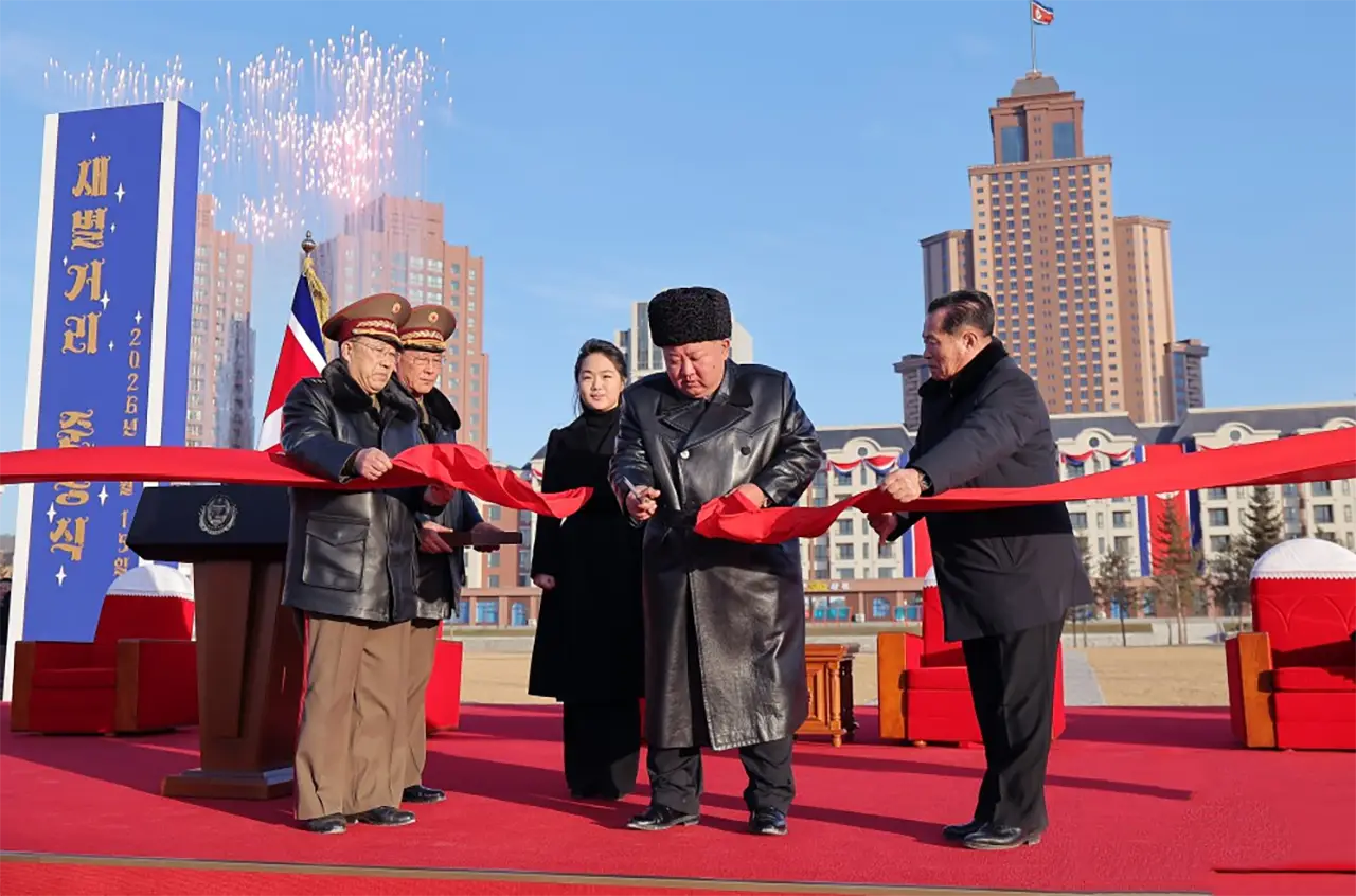 В КНДР открыли жилой квартал для семей погибших в Курской области военных