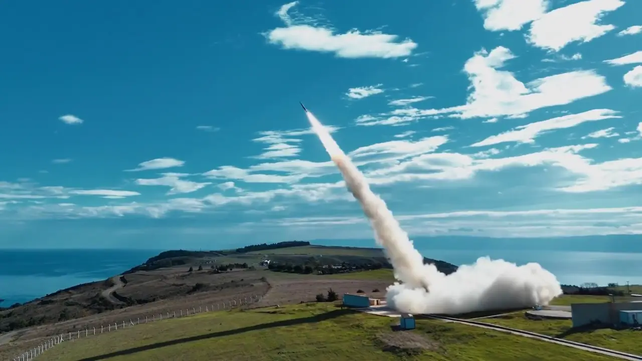 �������� </p><br><div class="buttons-add" style="padding: 0px 0px; text-align: left;"> <a target=_blank style="text-decoration:none;font-size:20pt;" rel="nofollow" href="https://topwar.ru/278220-tureckij-tayfun-postupit-v-serijnoe-proizvodstvo-v-jetom-godu.html">&nbsp;������ ���������..&nbsp;</a></div>


<br><br><font size=5><b>��� ����� ���� ���������:</b></font>
<br><br><a href=/news/61221-cifry-poter-vsu-s-nachala-svo-kratno-prevyshayut-ozvuchennye-zelenskim><img rel="noopener noreferrer nofollow noindex" style="margin-top:0" src="https://www.google.com/s2/favicons?domain=https://topwar.ru/278226-perehvat-strategicheskoj-iniciativy-vs-rf-v-2025-godu-privel-k-rostu-poter-vsu.html" height="17" width="17"></a> &nbsp; <a style=