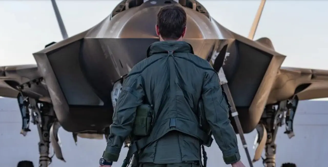 Пресса Израиля: На фоне ударов иранские командиры бросают солдат одних