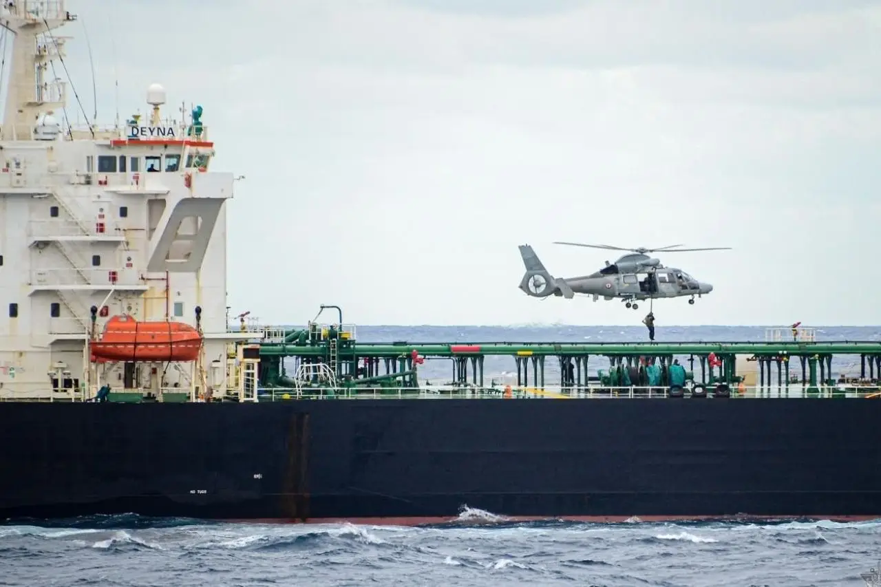 На арестованном французскими военными танкере Deyna нет граждан РФ