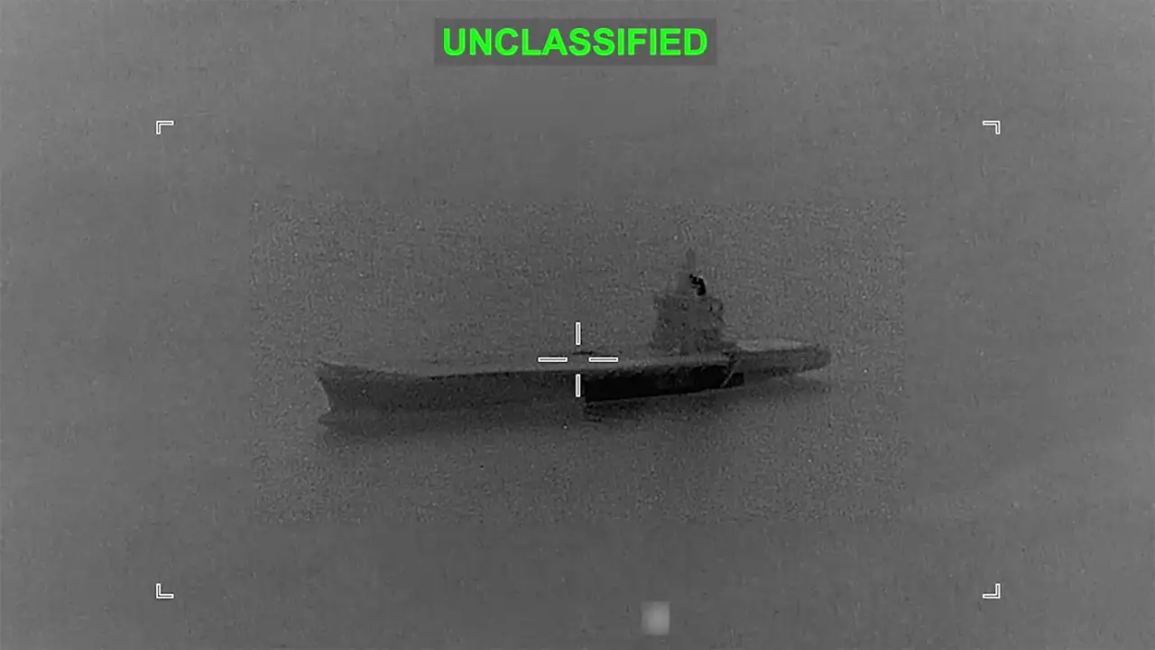 США заявили об атаке на иранский корабль-дрононосец