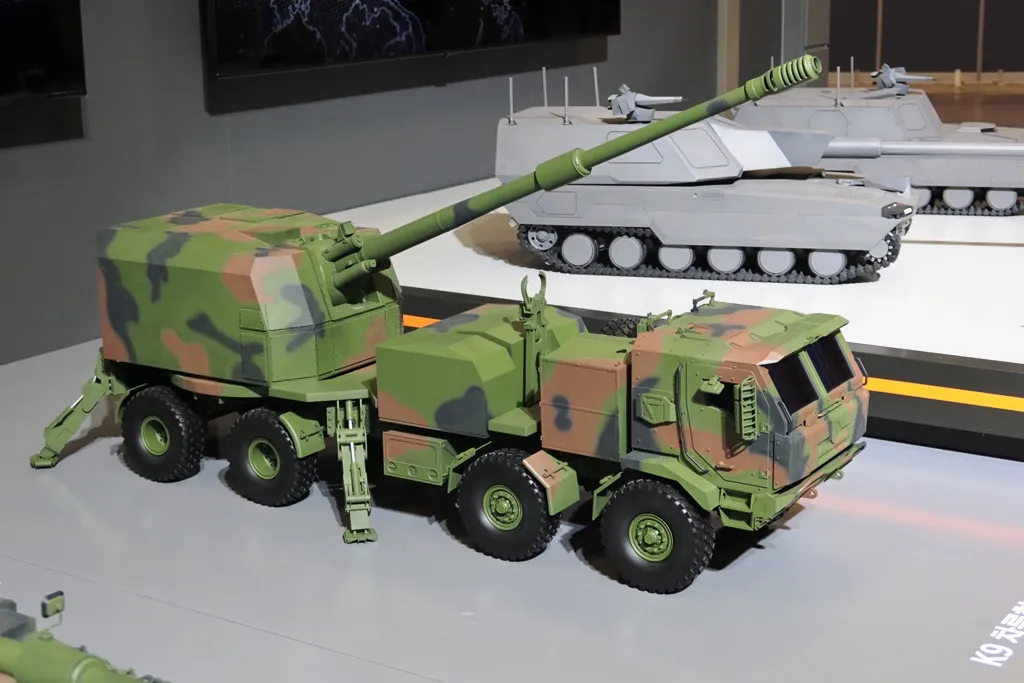 Новая САУ K9MH: колёсная модификация легендарного K9 Thunder