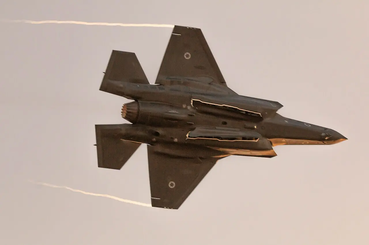 Израиль атаковал крупнейший иранский объект газодобычи в районе Бушера