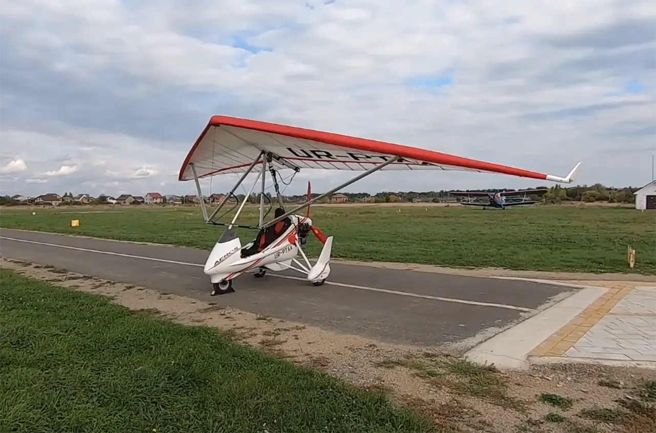 Украинец перелетел на мотодельтаплане в Румынию, чтобы скрыться от ТЦК