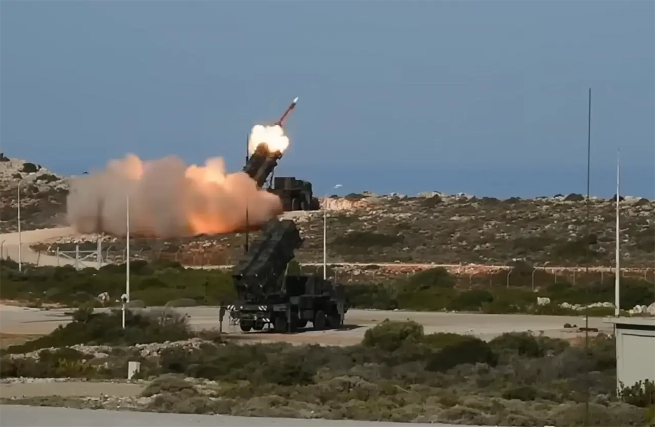 Зеленский анонсировал отправку специалистов ПВО на Ближний Восток по просьбе США