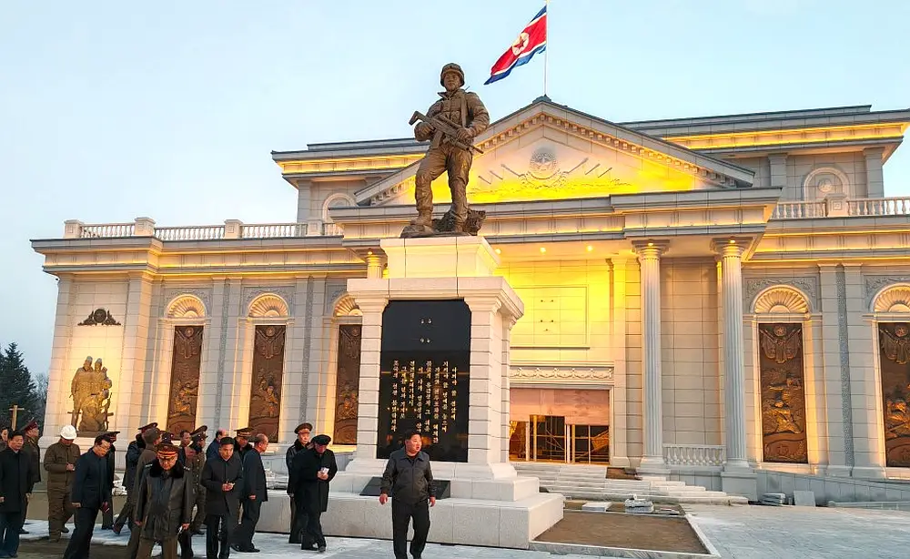 Ким Чен Ын посетил стройку музея, посвященного освобождению Курской области