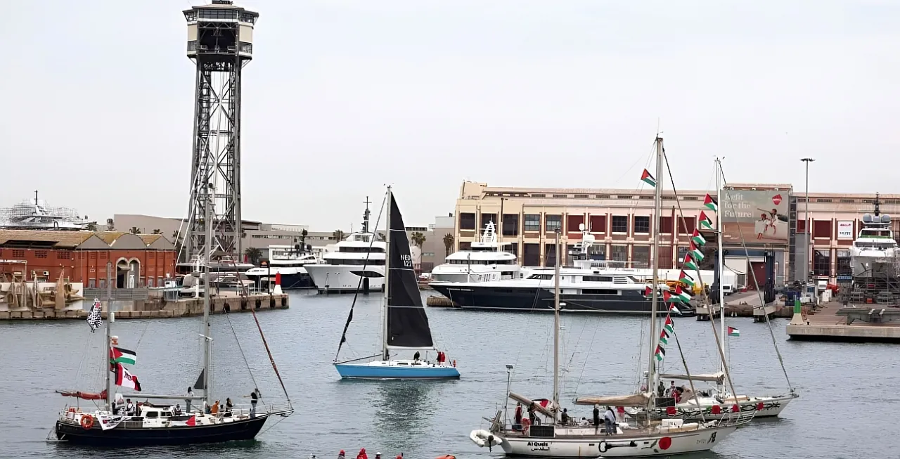 ВМС Израиля захватили следовавшие в сектор Газа суда с гуманитарной помощью