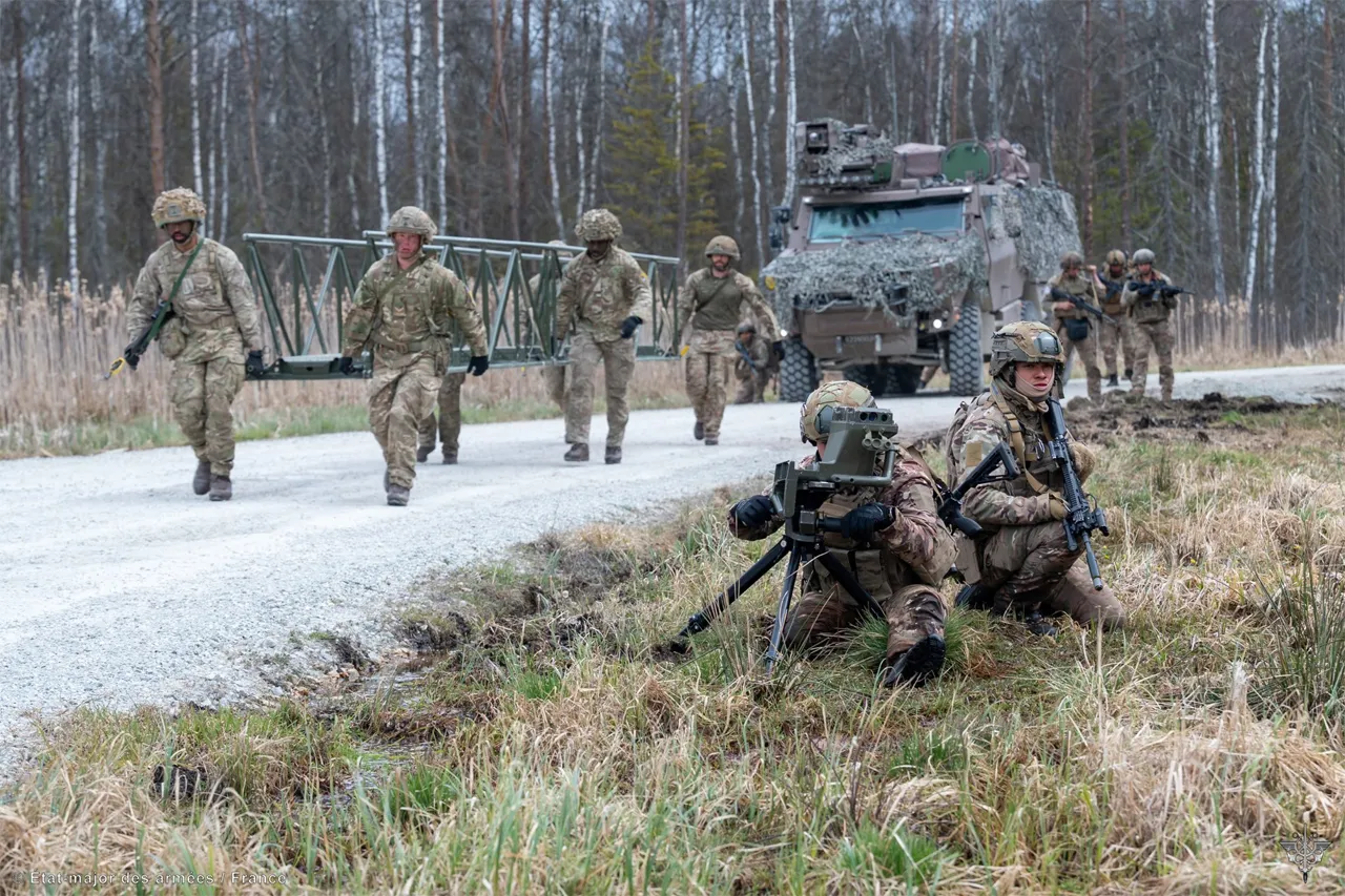 Британские и французские военные отрабатывают бои в 100 км от границ России